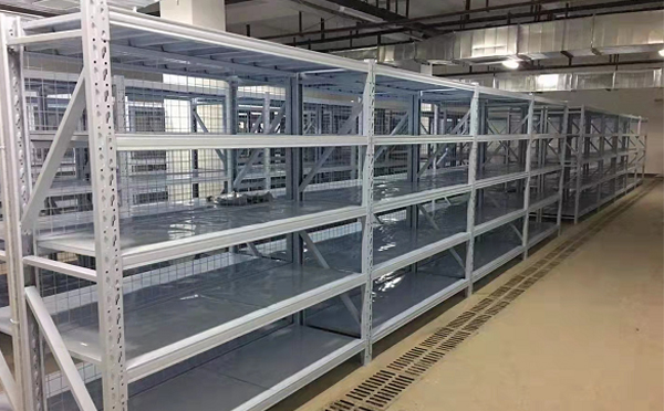 兰州如何通过货架布局提升仓储作业效率？三大布局策略解析