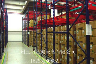 兰州横梁式 vs 阁楼式：哪种物流货架更适合你的仓储需求？